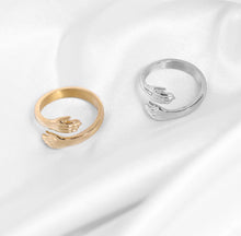 Load image into Gallery viewer, Hug Ring