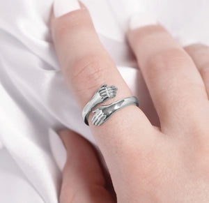Hug Ring